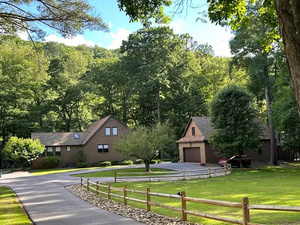 2416 Belltown Rd, Clarington, PA 15828