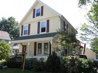 75 Elm St, Woburn, MA 01801
