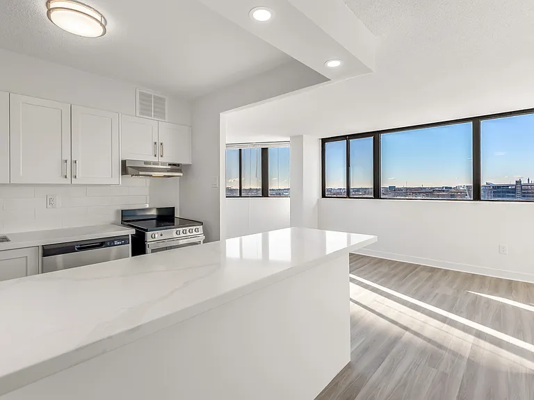 1201 Walden Cir — Photo 17
