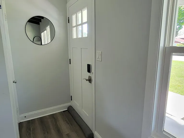159 E Walnut Ave — Photo 2