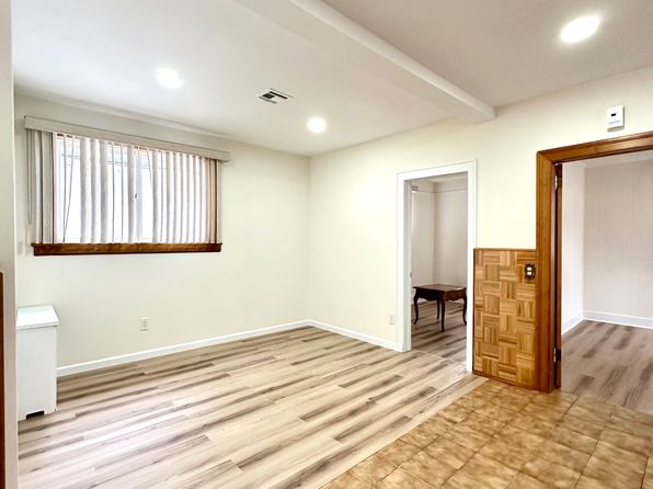 254 Jerome Ave