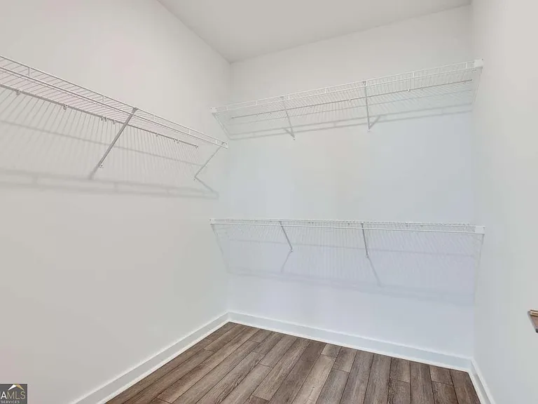 513 Burton Dr — Photo 22