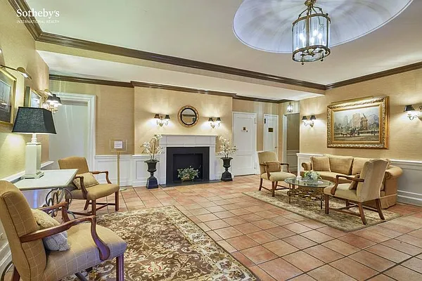 Sold by Sotheby's International Realty | media 13