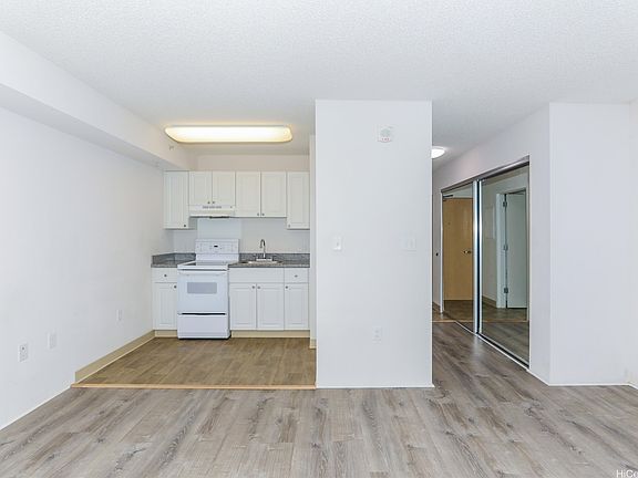 4th image of 801 South St APT 409