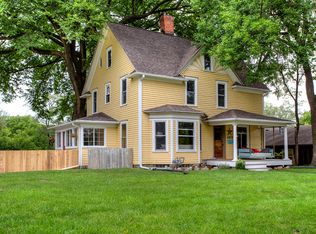 107 S Riverside Dr, Ames, IA 50010