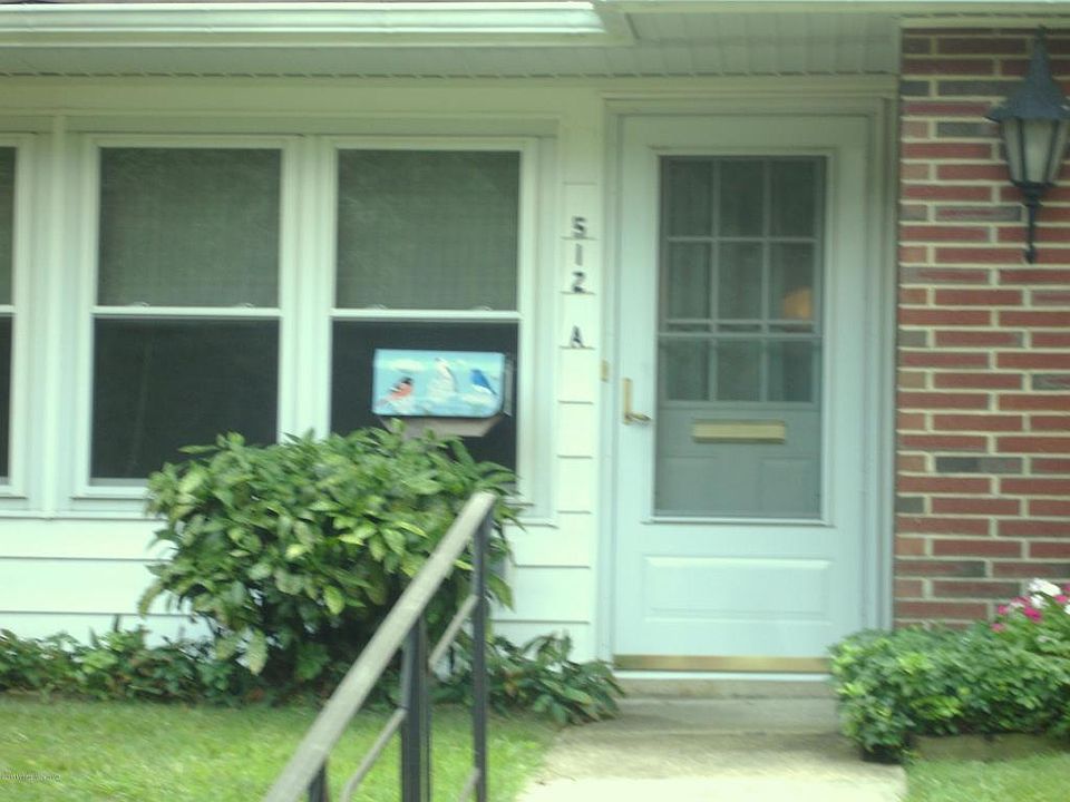 1st image of 512A Portsmouth Dr