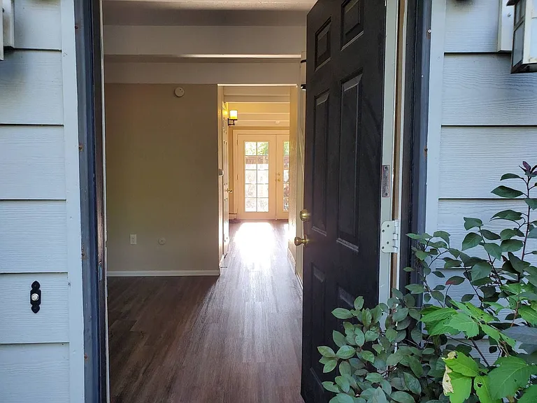 3574 Broadway St — Photo 7