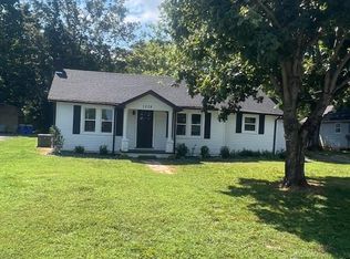 1228 Oliver St, Bowling Green, KY 42104