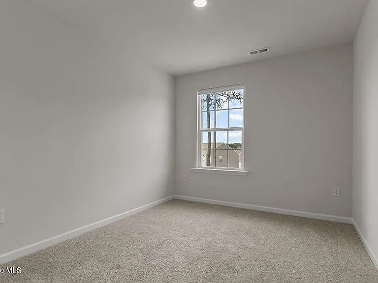 2305 Gracie Ln — Photo 21