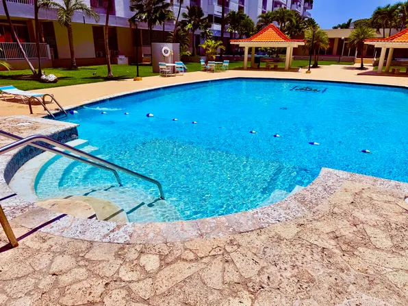 6410 Isla Verde Ave #2L, Carolina, PR 00979