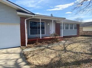 221 N 11th St, Broken Arrow, OK 74012