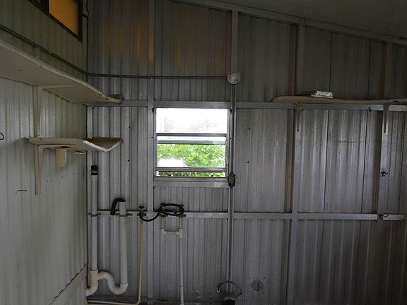 LARGE SHED