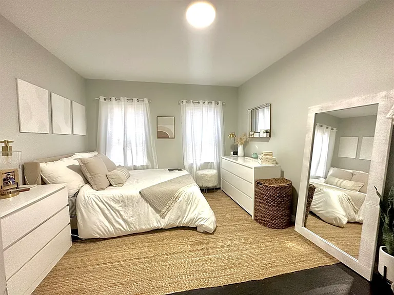 249 Everett St #2 — Photo 6
