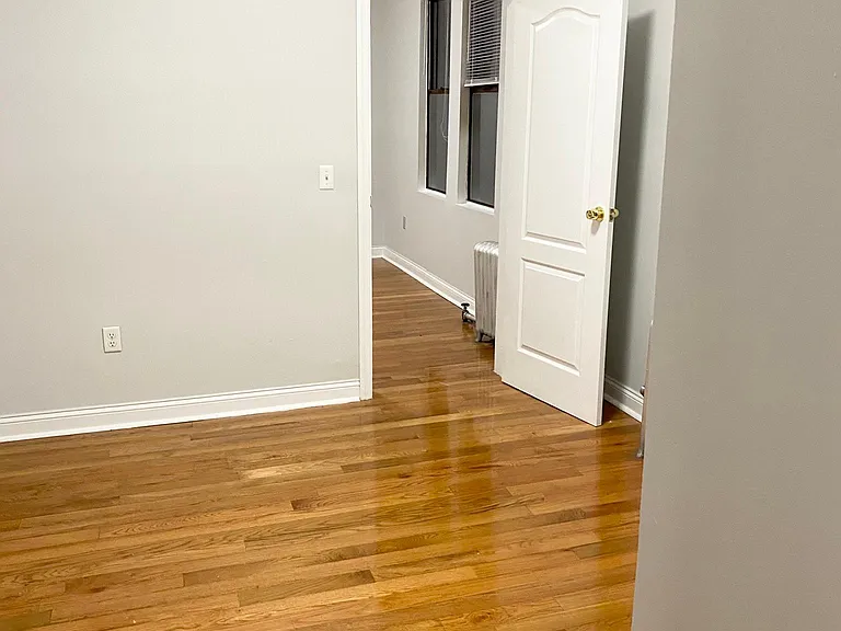 6308 Broadway #5 — Photo 10