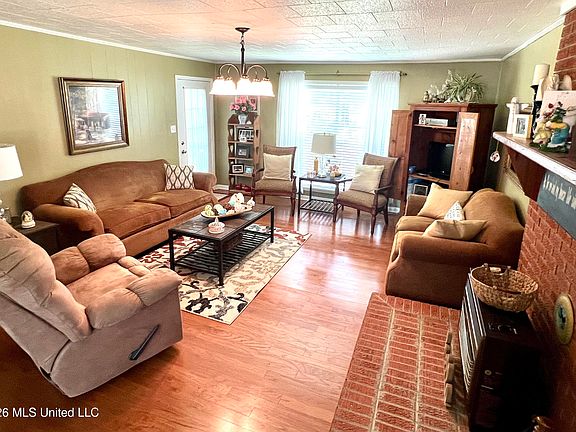2nd image of 4112 Sterling Rd