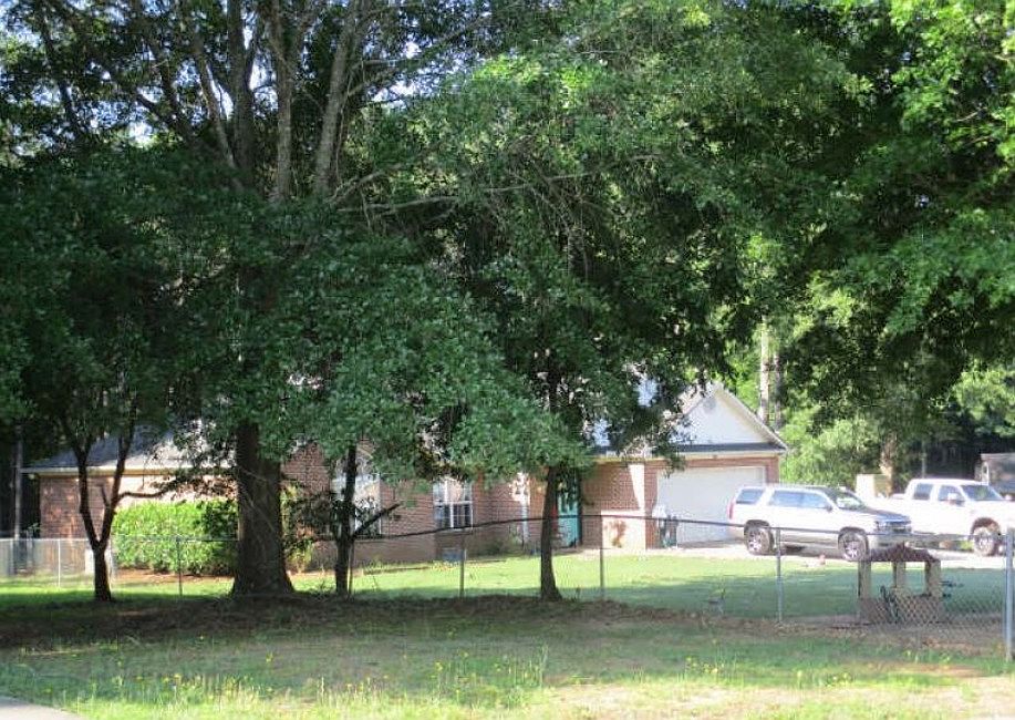 2nd image of 190 Deerfield Trce