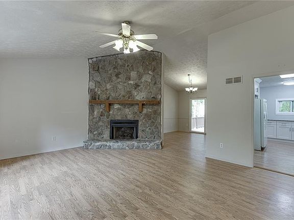 5th image of 3089 Mill Run Ct