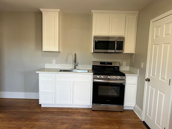 2nd image of 325 W Fesler St #2