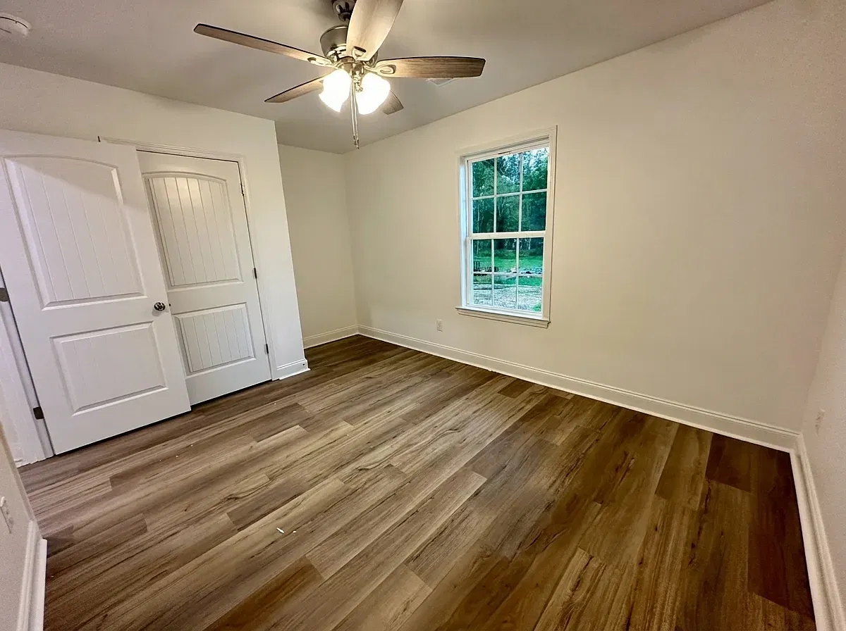 2 bed, 1.5 bath, 900 sqft, $1,400 — Photo 2