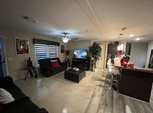 11252 NW 1st Ter, Miami, FL 33172