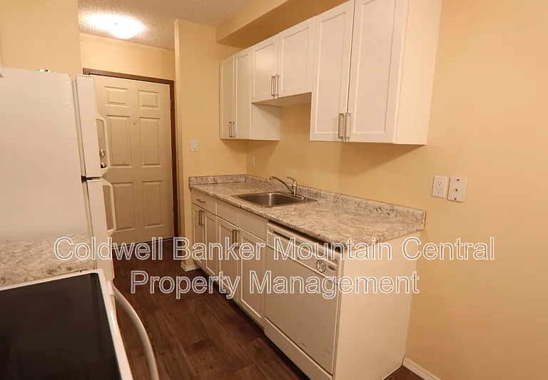 9120 106th Ave NW #107 — Photo 7