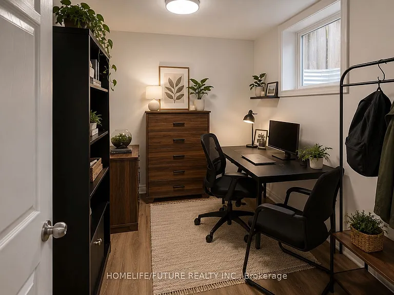 77 Maresfield Dr #BASEMENT — Photo 4