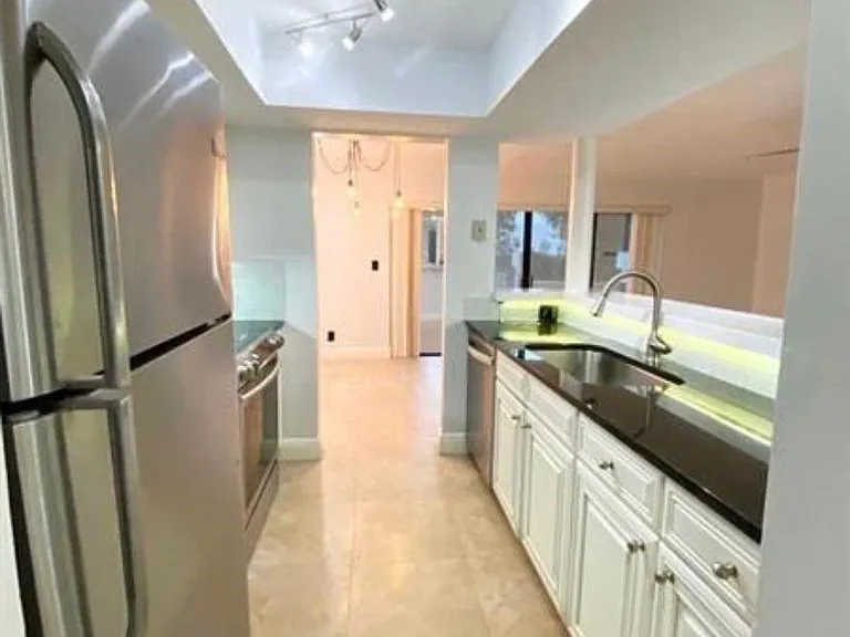8801 W Sample Rd #4 — Photo 2