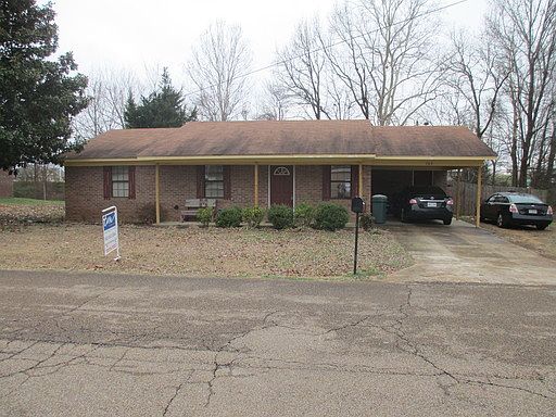 2nd image of 705 Ridgeland Dr