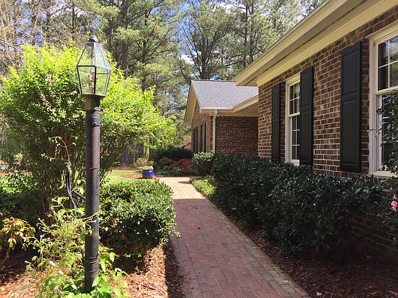 Front walk from driveway