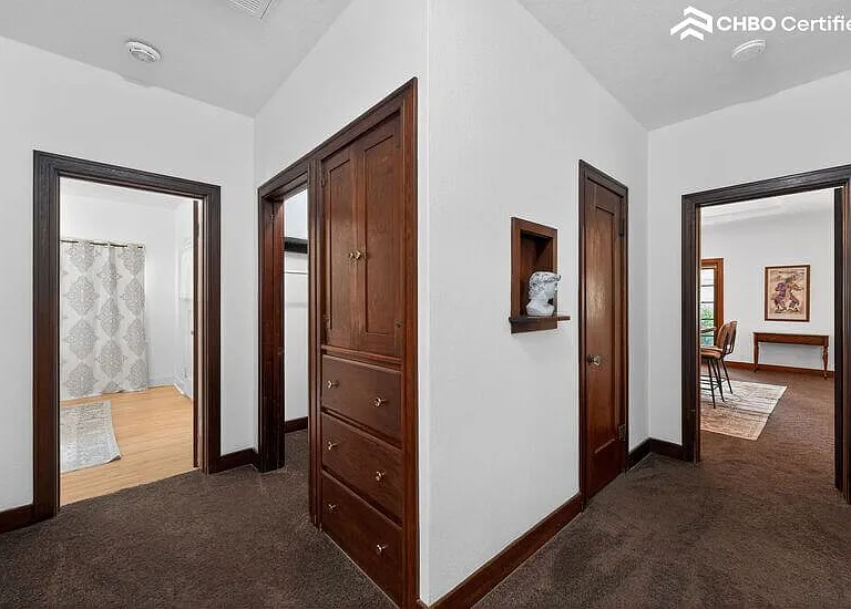 24 N Buena Vista St — Photo 27