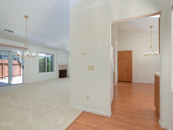 3rd image of 1789 Linden Ct