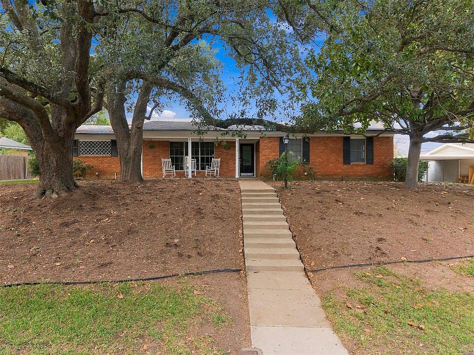 1st image of 5713 Roberts Dr