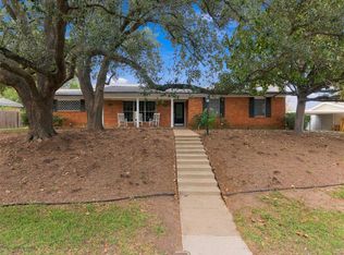 5713 Roberts Dr, Waco, TX 76710