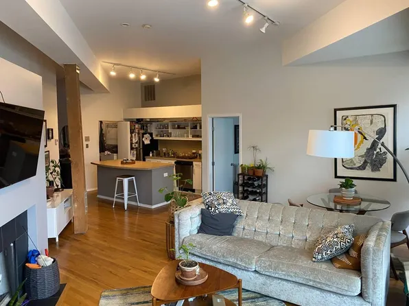 1855 N Oakley Ave APT B, Chicago, IL 60647