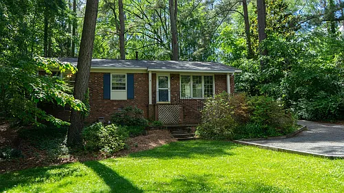 414 Thornwood Rd Photo 1