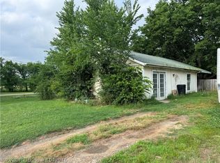 2106 Central St, Poteau, OK 74953