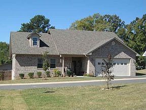 2nd image of 112 Fox Chase Cir