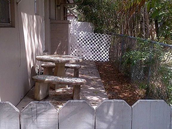 4th image of 1503 N 20th Ave #A