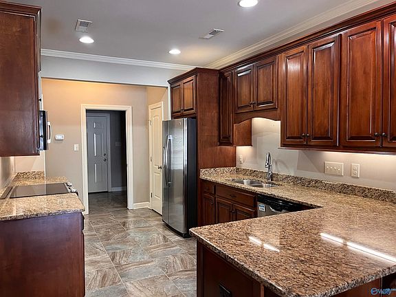 3rd image of 2506 Lindisfarne Dr