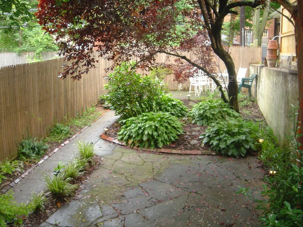 4444 Reservoir Road NW — Photo 3