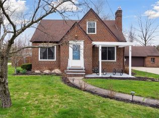 4028 Dover Center Rd, North Olmsted, OH 44070