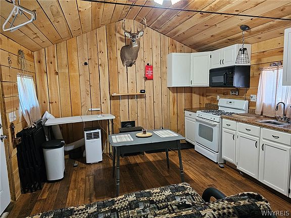 4th image of 7659 Bean Station Rd