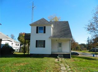 733 Rountree St, Hillsboro, IL 62049