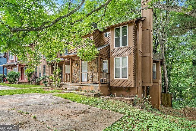 1st image of 844 Brandy Oaks Ln