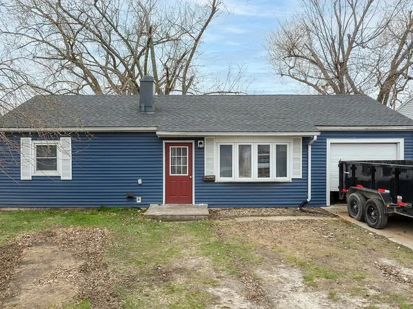 2542 Indiana St SW, Cedar Rapids, IA 52404