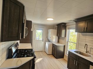 403 S 6th Ave, St Charles, IL 60174