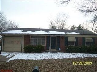 1742 Bradshaw Dr, Saint Louis, MO 63136