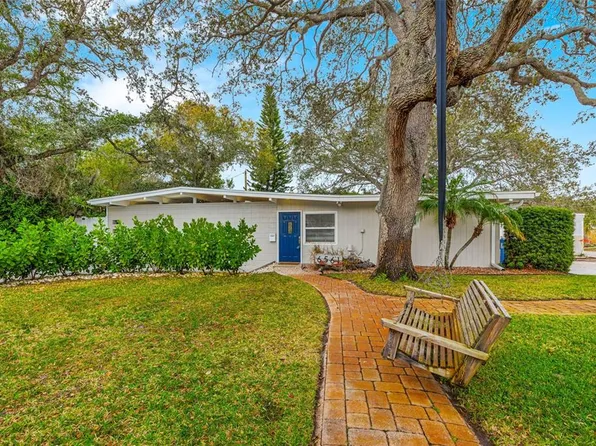 6561 Mango Ave S, Saint Petersburg, FL 33707