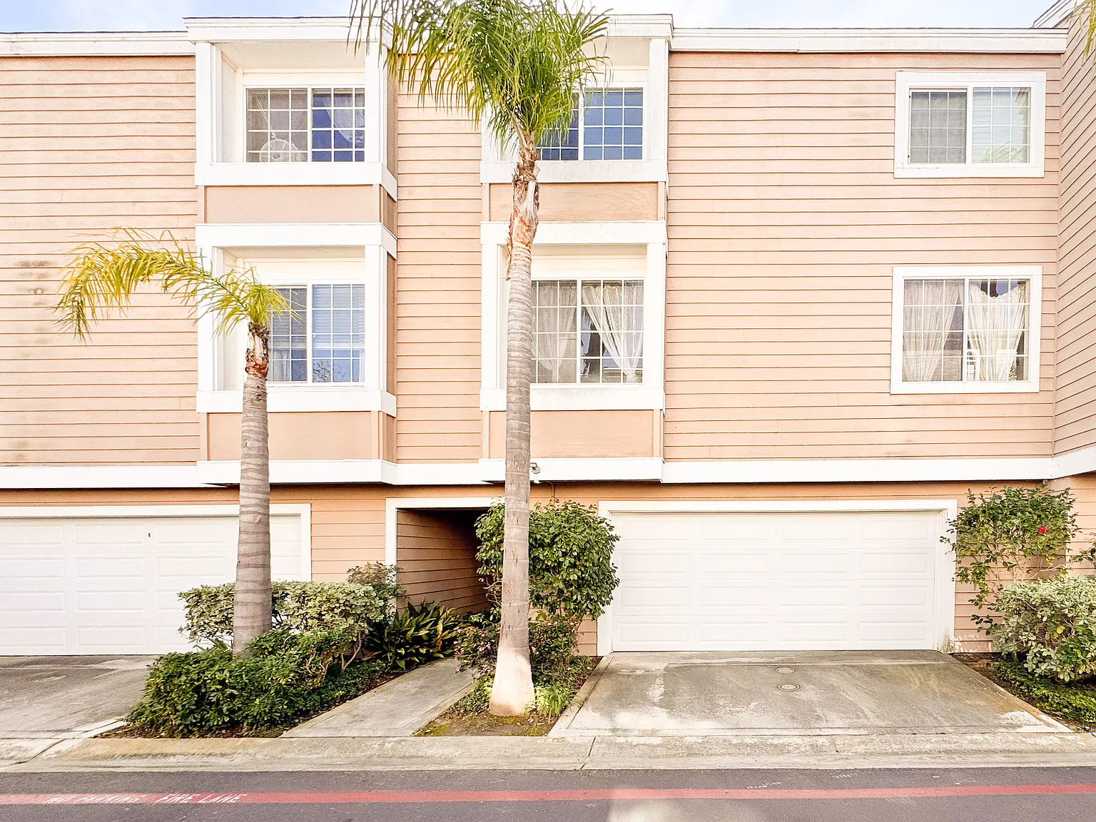 2 bed, 1513 sqft, $4,350 — Photo 1
