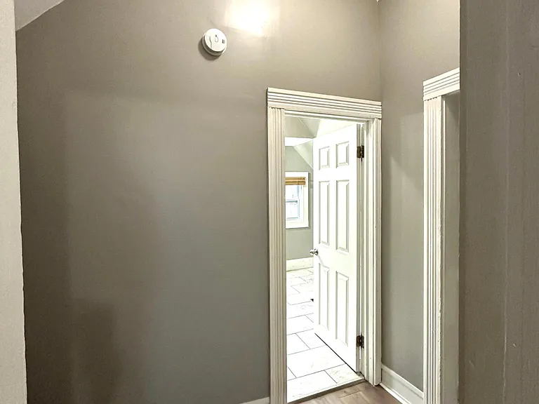 679 Linden St — Photo 14